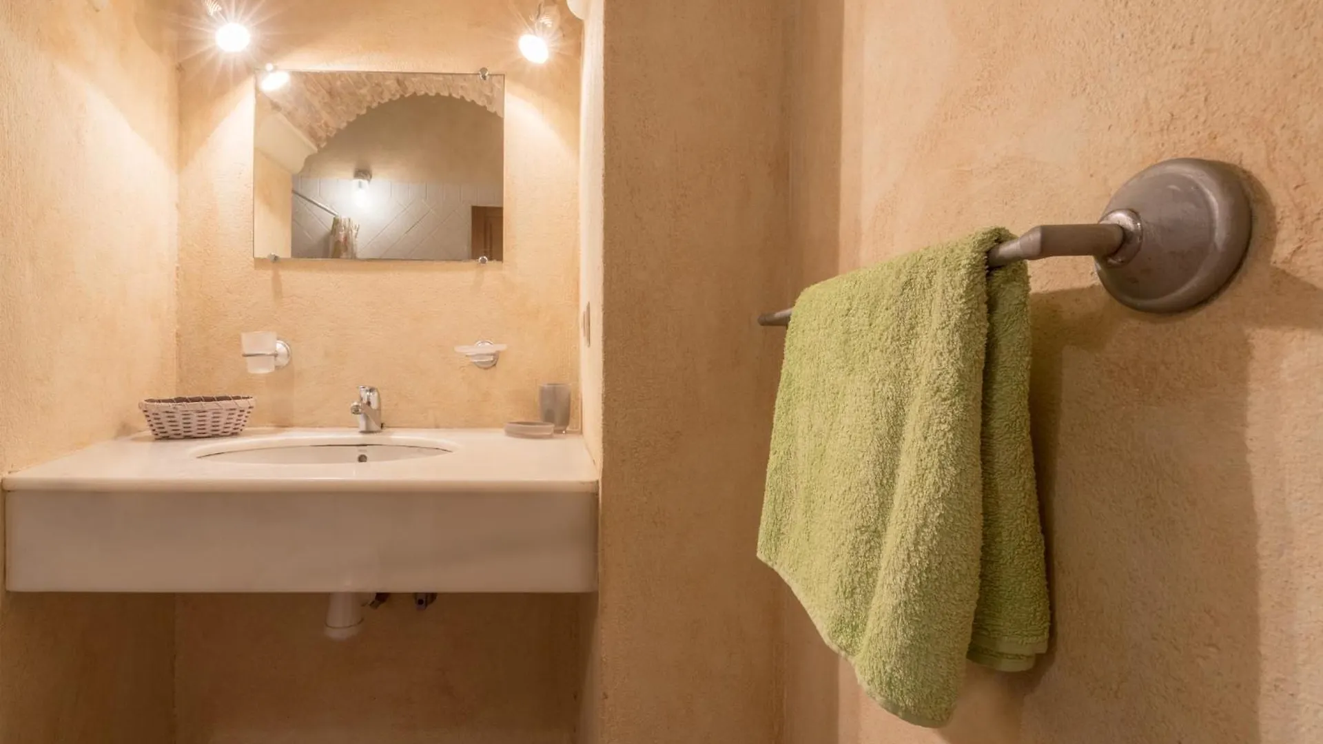 Apartamento Guzman El Bueno Tarifa